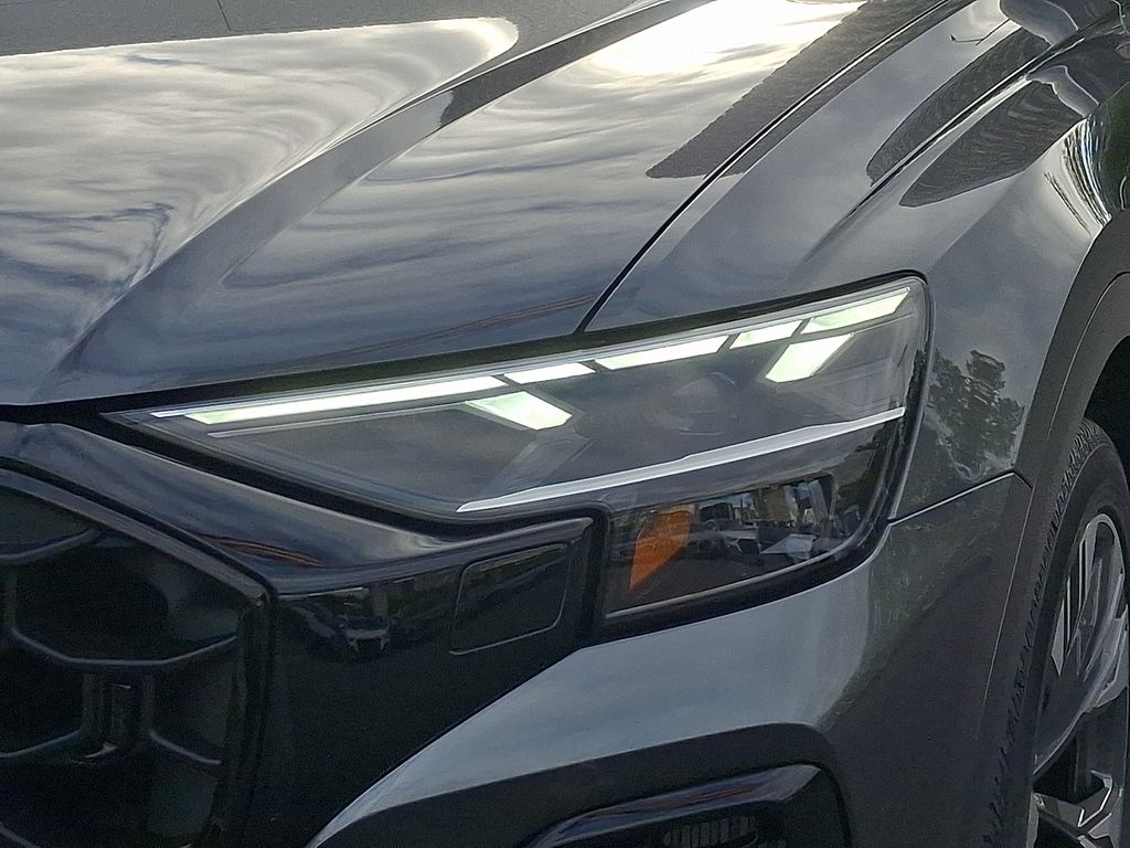 2026 Audi Q8 Premium Plus - Photo 6