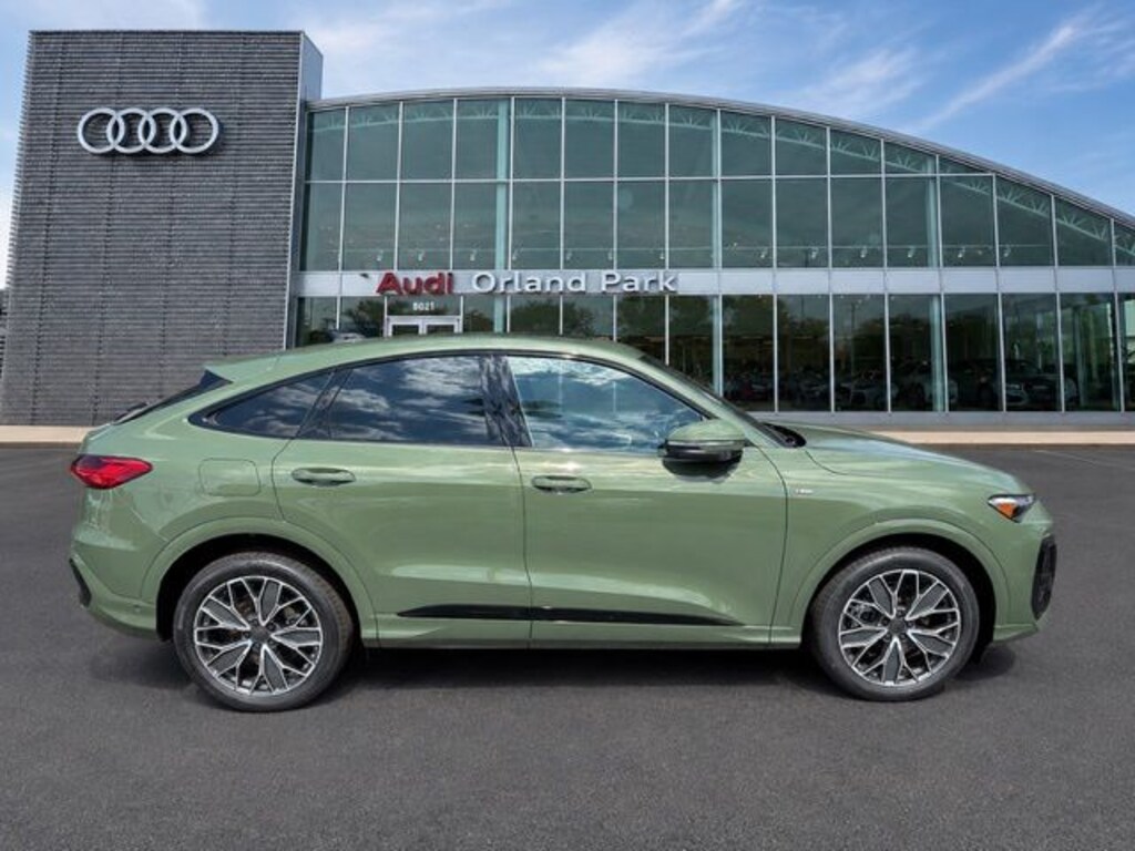 New 2026 Audi Q5 2.0T Prestige SUV