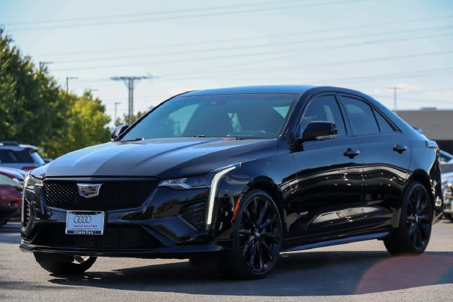 2022 Cadillac CT4