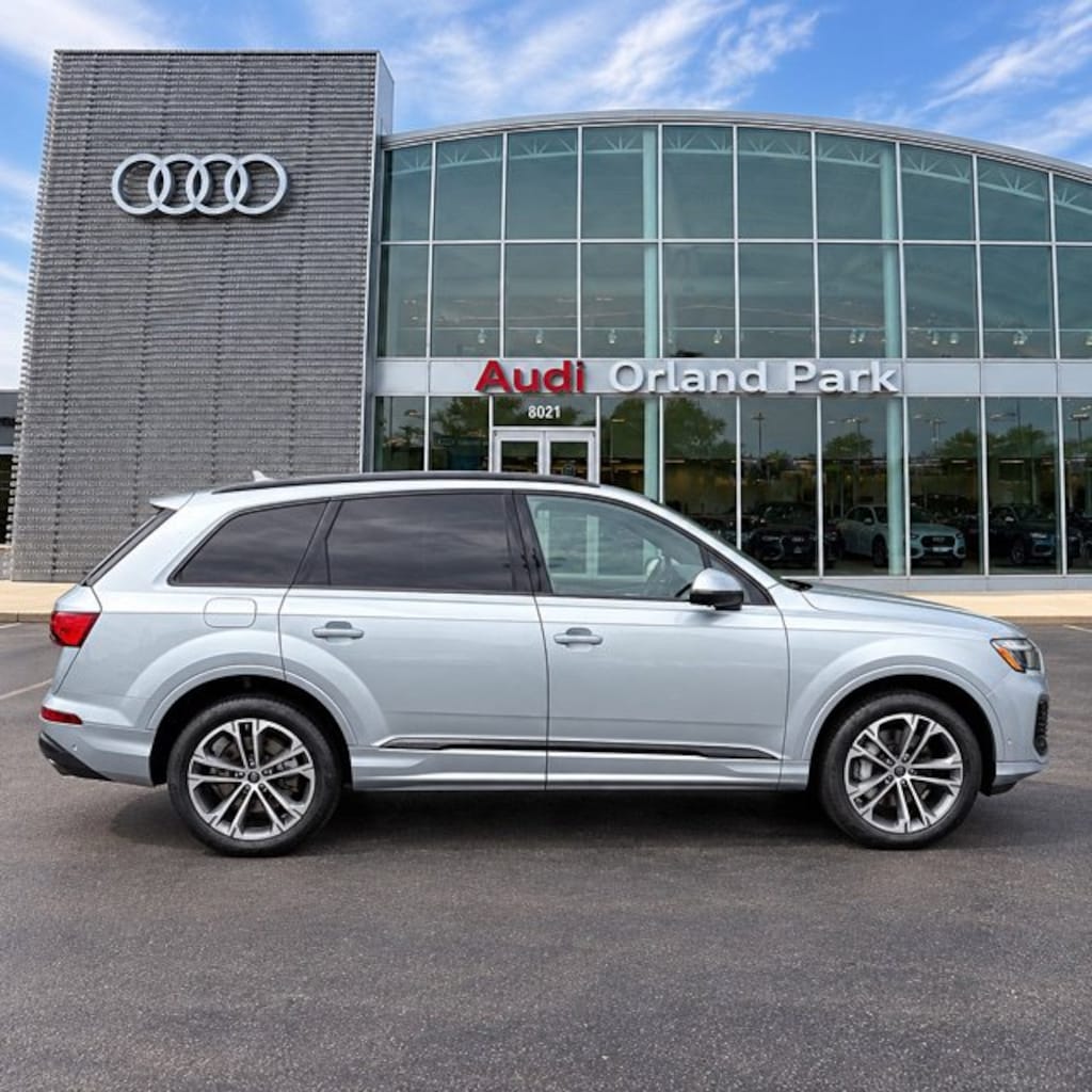 New 2026 Audi Q7 45 Premium Plus SUV