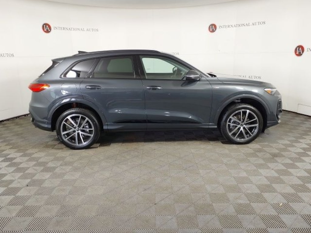 New 2026 Audi Q5 2.0T Premium Plus SUV