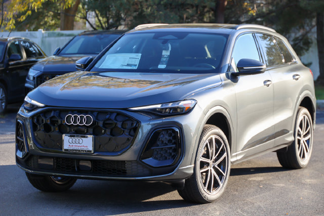 New 2026 Audi Q5 2.0T Premium Plus SUV