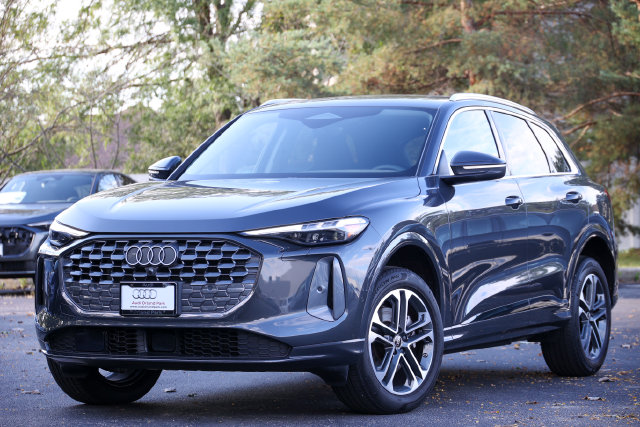 Certified 2025 Audi Q5 2.0T Premium Plus SUV