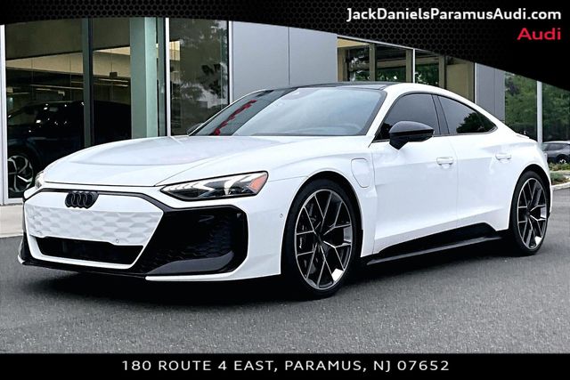 2025 Audi RS e-tron GT Performance Base