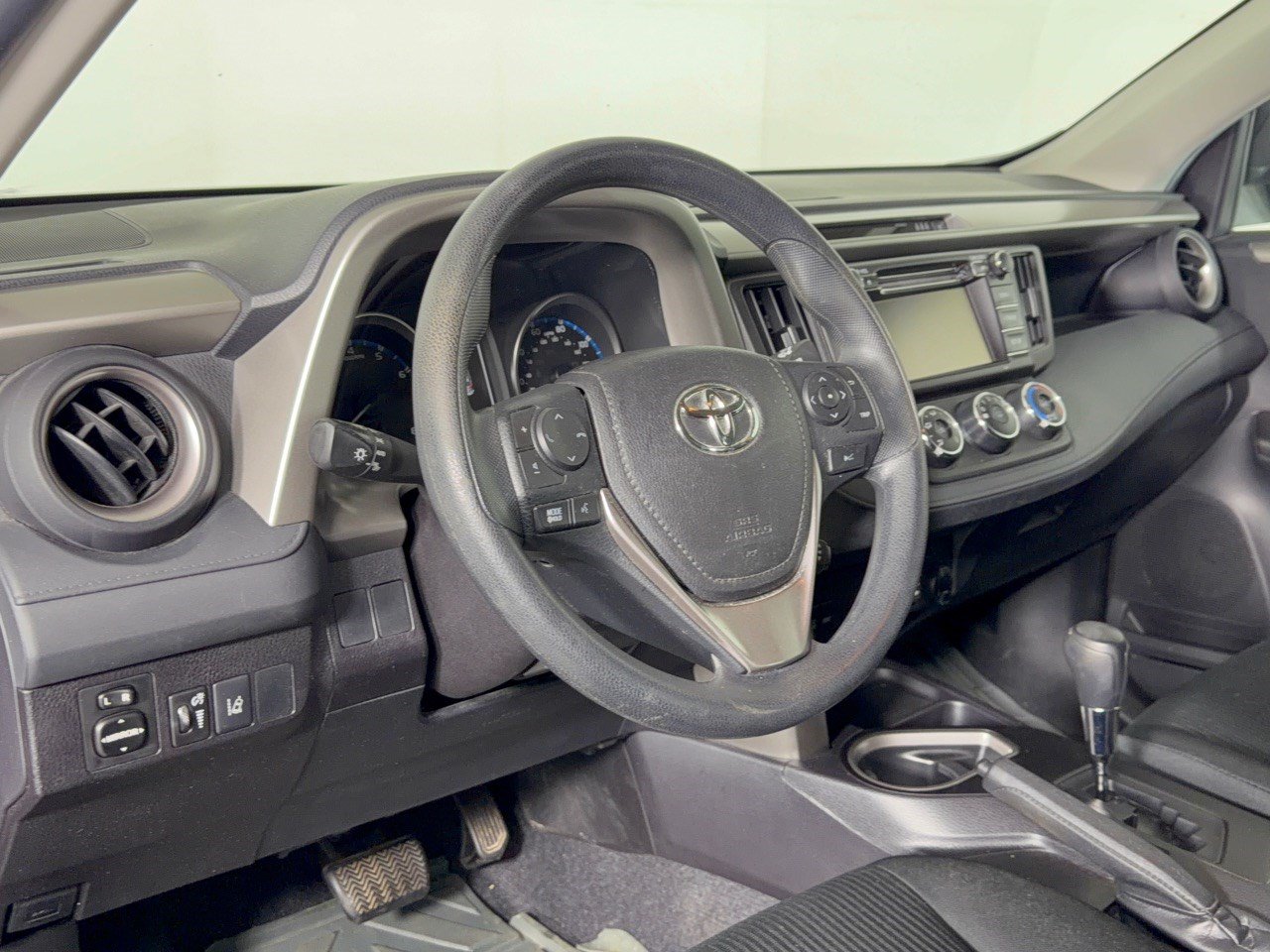 Used 2018 Toyota RAV4 LE SUV