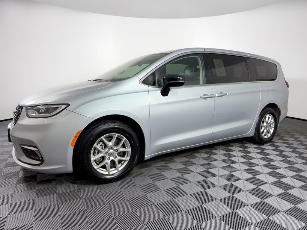 Used 2024 Chrysler Pacifica Touring L Van Passenger Van