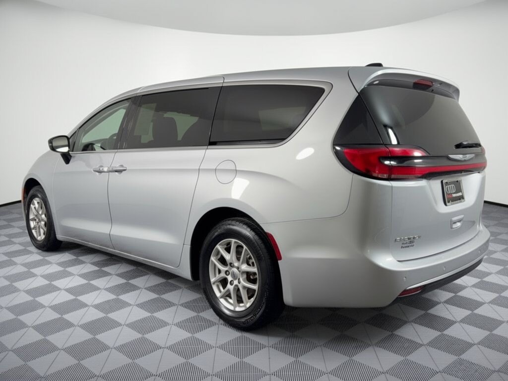 Used 2024 Chrysler Pacifica Touring L Van Passenger Van
