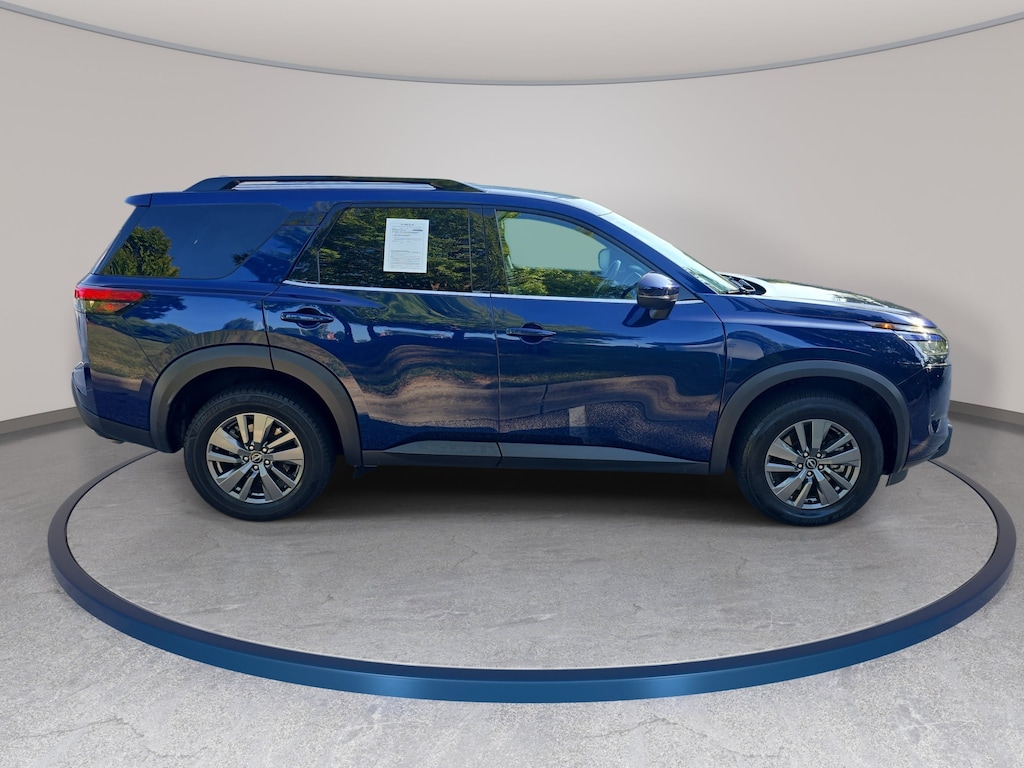 Used 2025 Nissan Pathfinder SV SUV