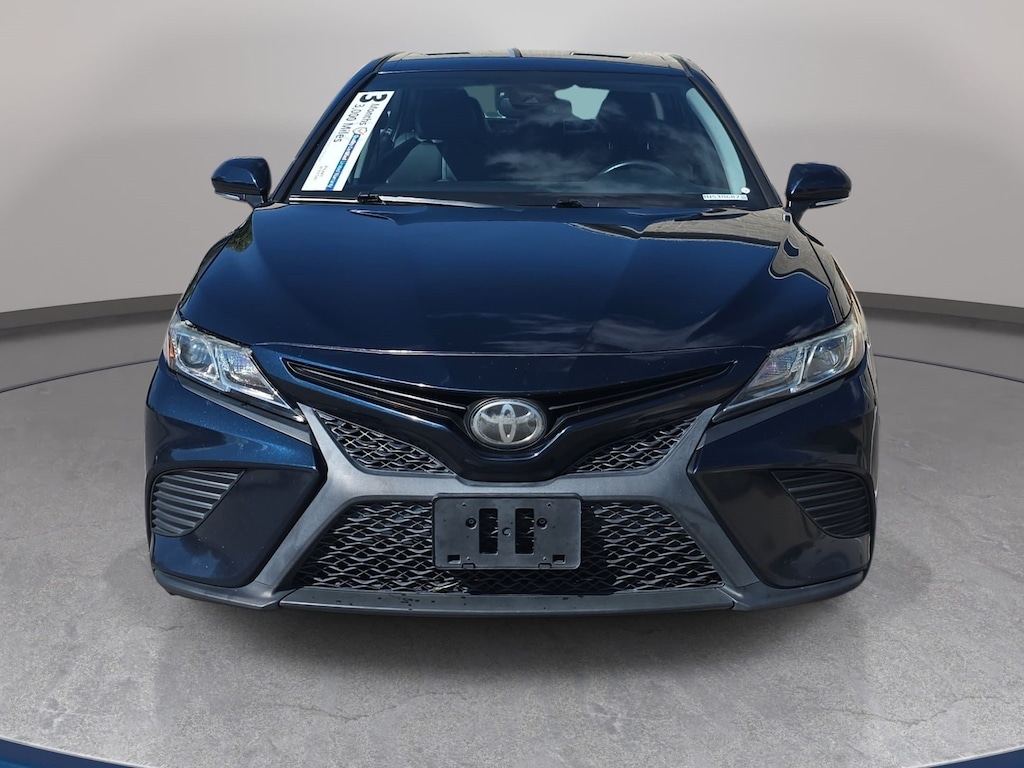 Used 2018 Toyota Camry SE SE Auto