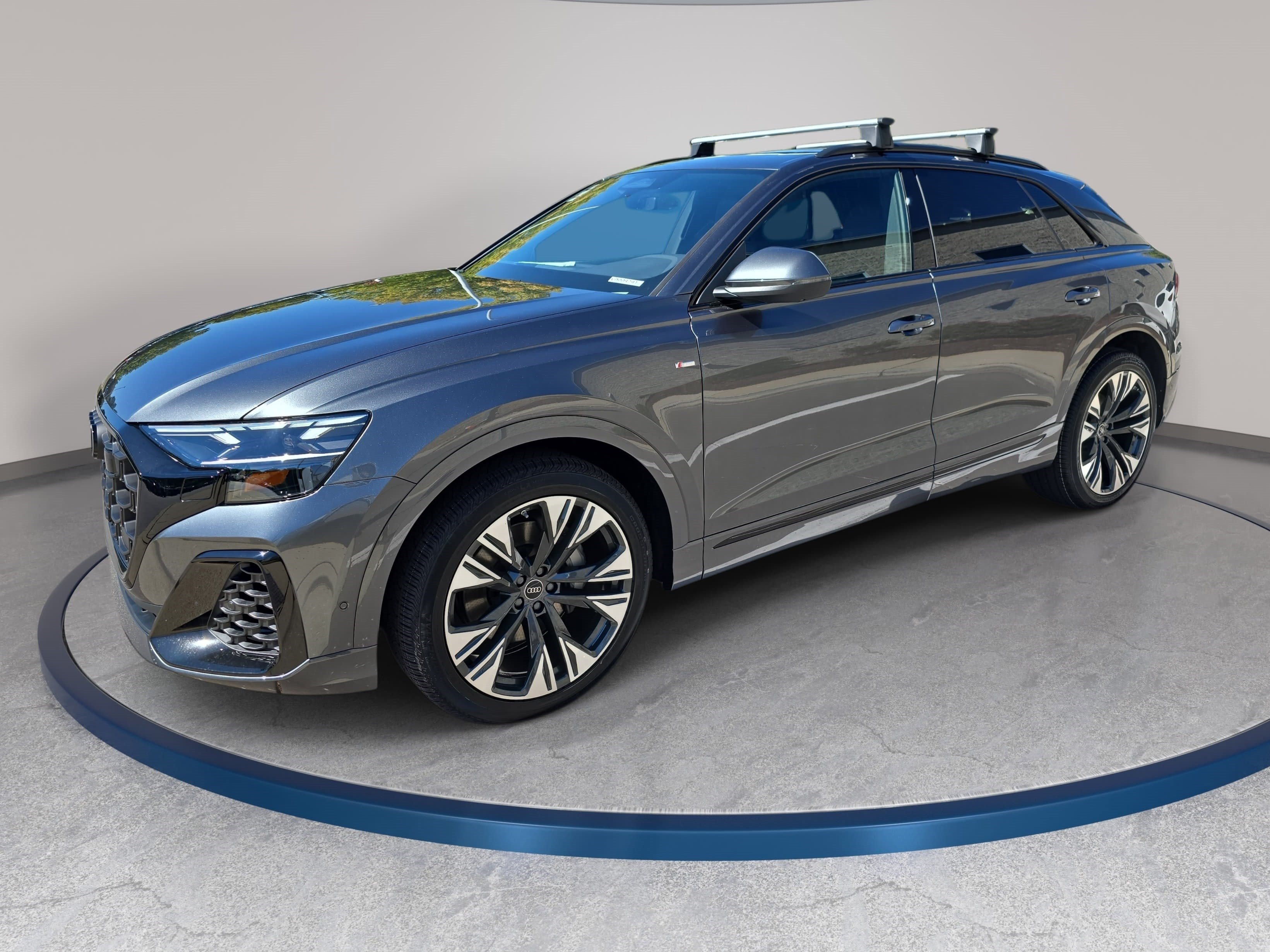  Audi Q8