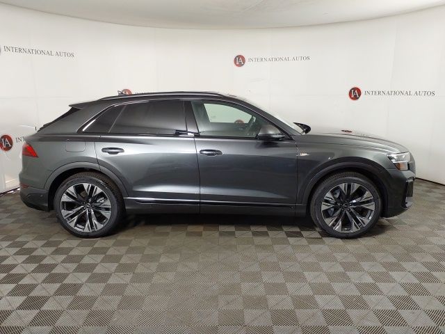 New 2026 Audi Q8 SUV