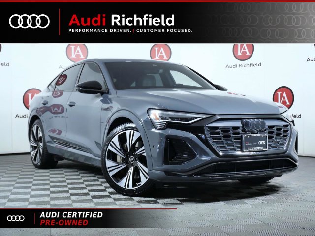 2024 Audi Q8 Sportback e-tron Prestige