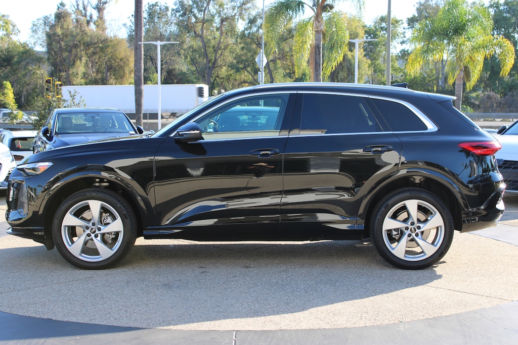 Certified 2025 Audi Q5 2.0T Premium SUV