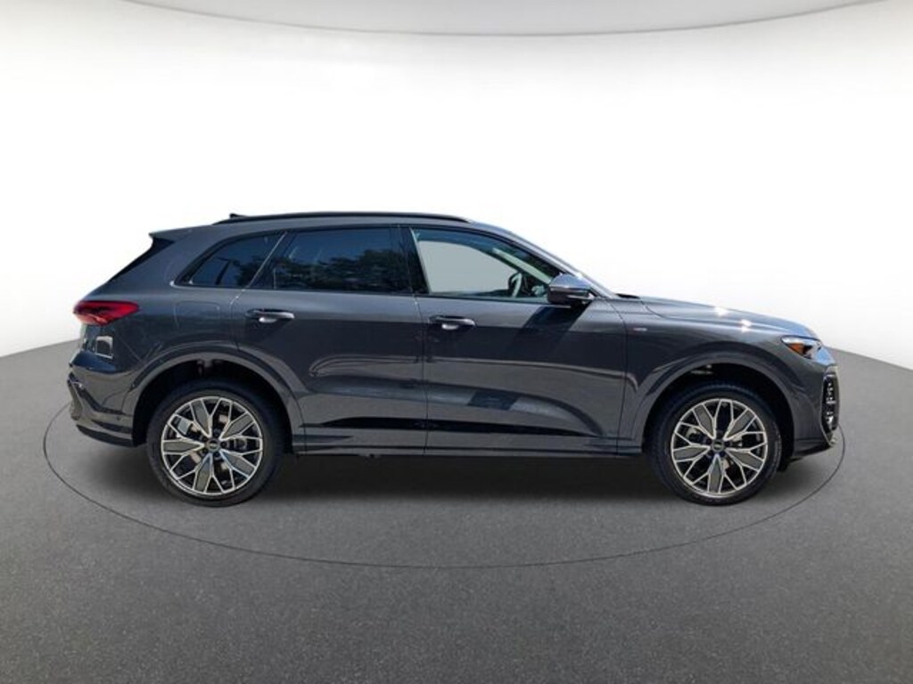 New 2026 Audi Q5 2.0T Premium SUV