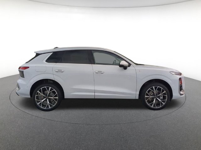 New 2026 Audi Q3 S line SUV