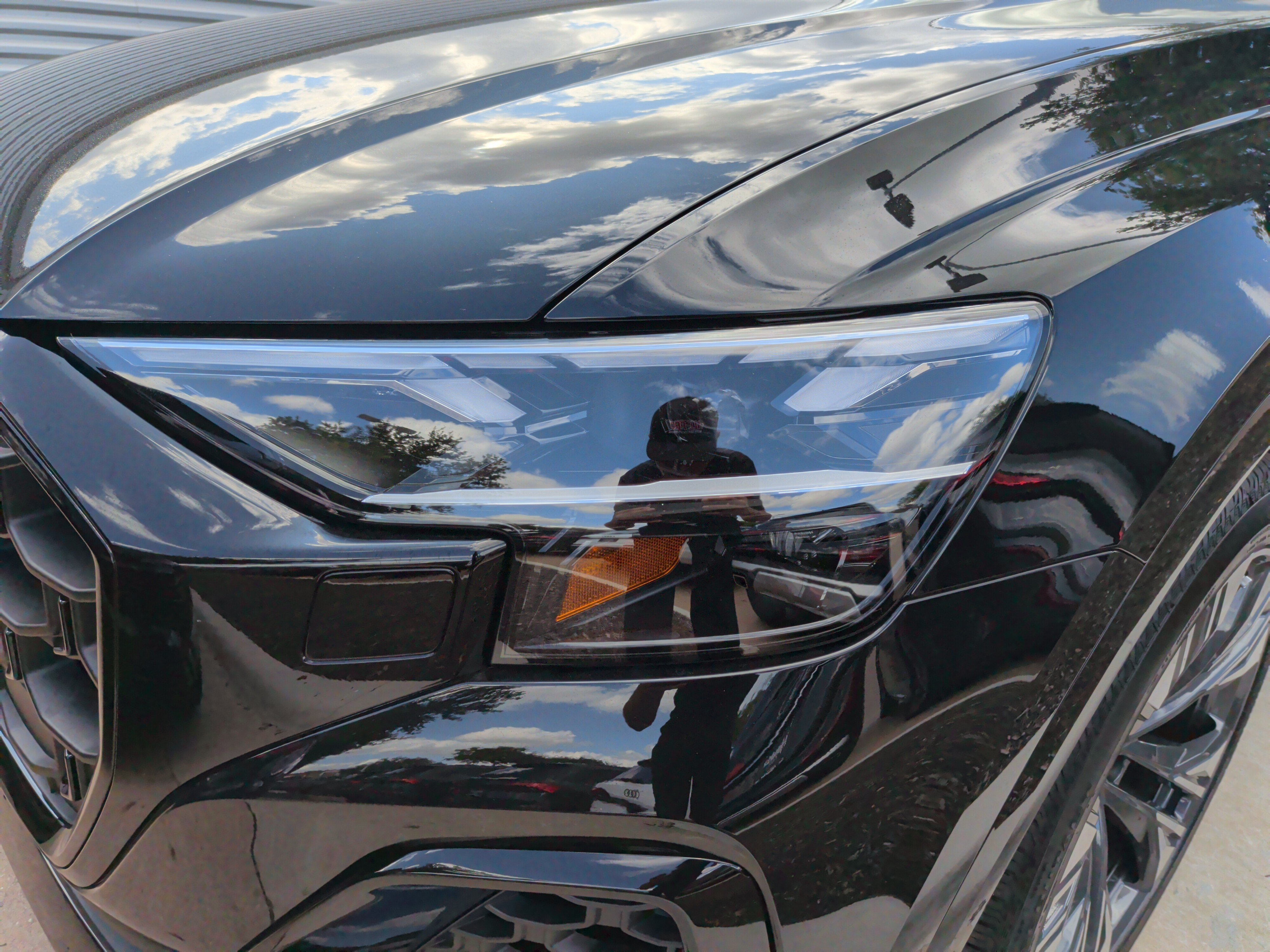  Audi Q8