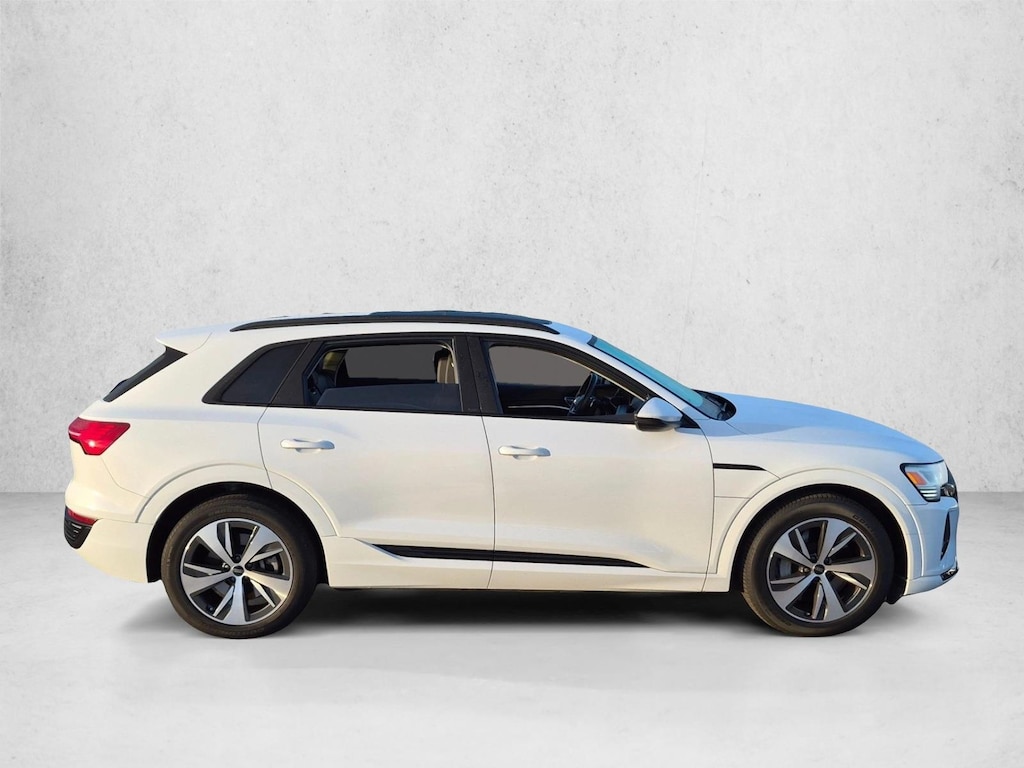Certified 2024 Audi Q8 e-tron Premium Sport Utility