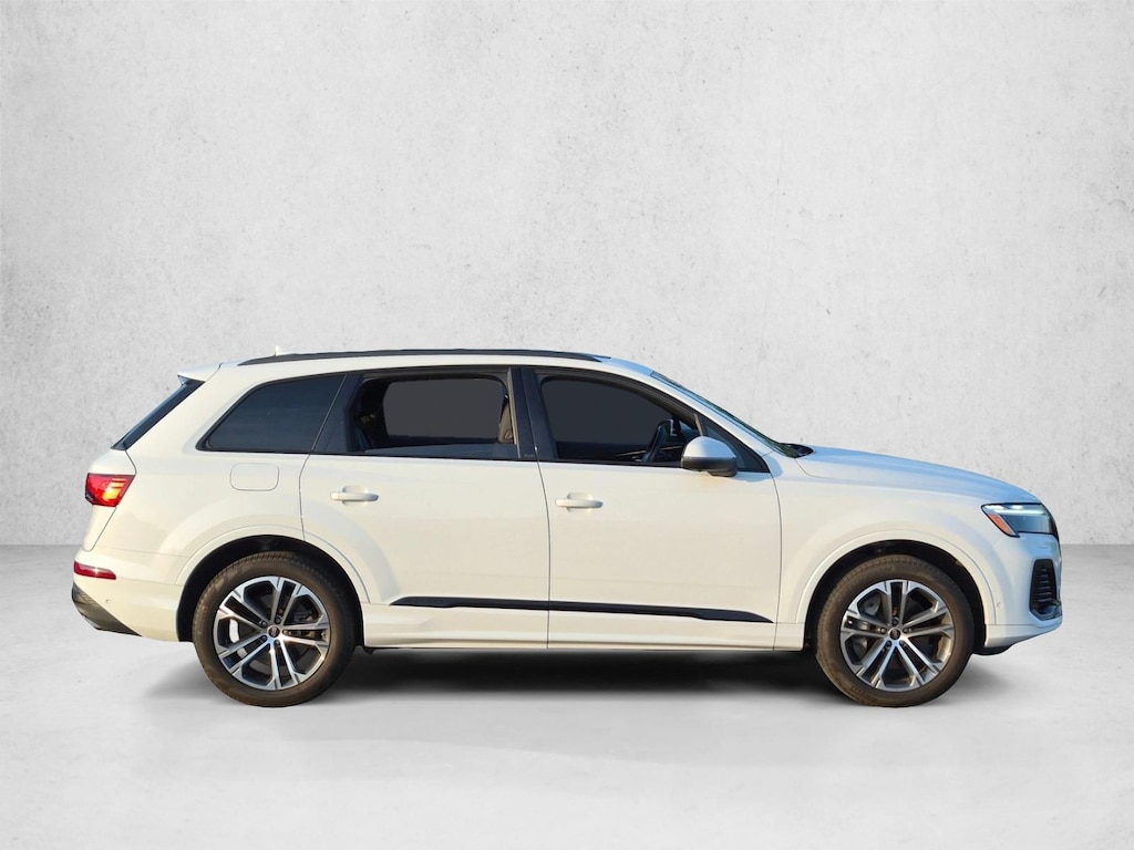 Certified 2025 Audi Q7 Premium Plus Sport Utility