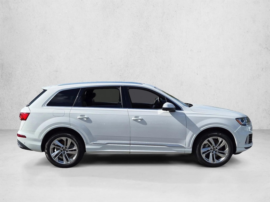 Used 2022 Audi Q7 Premium Sport Utility