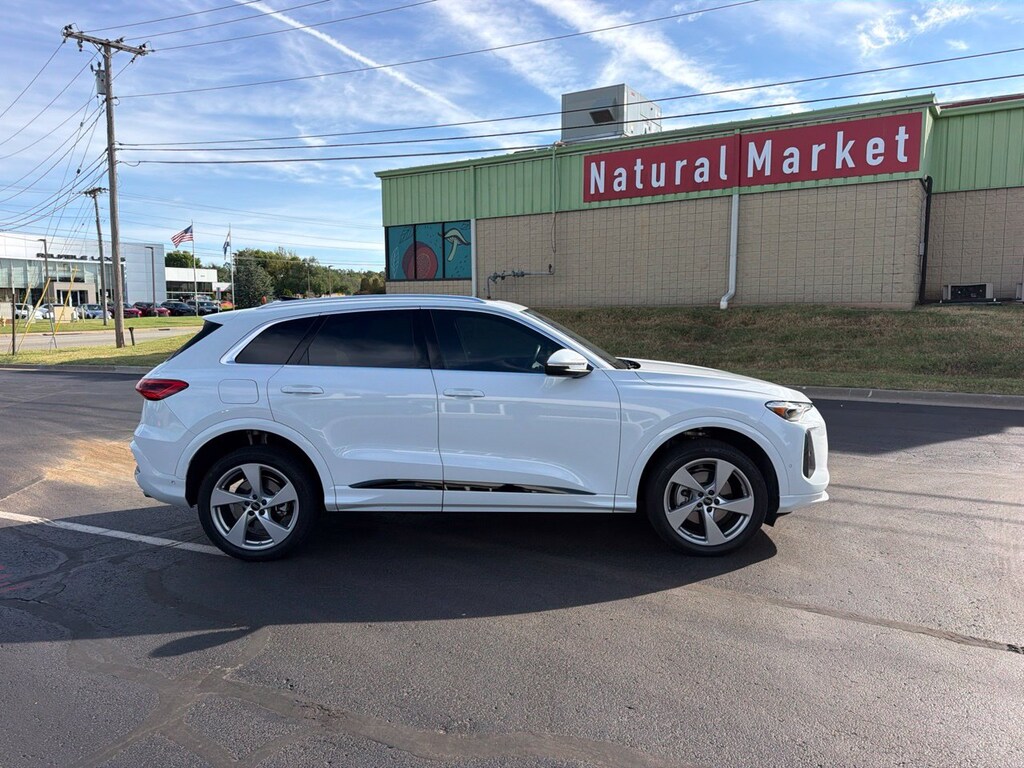 Used 2025 Audi Q5 2.0T Premium Plus SUV