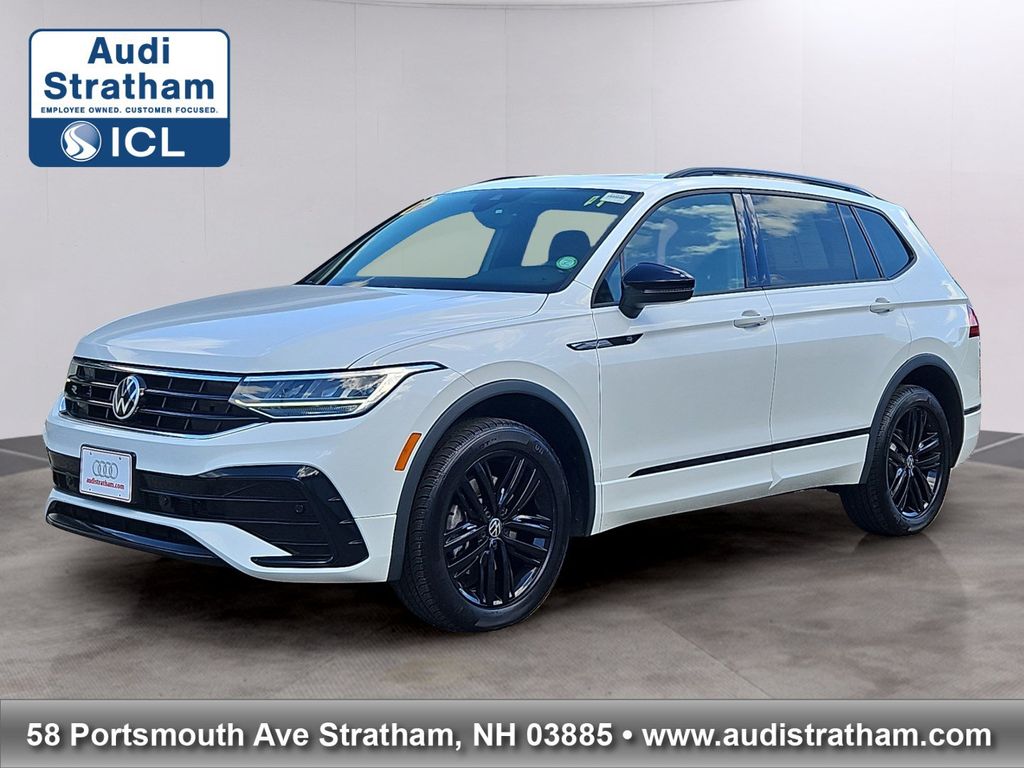 2022 Volkswagen Tiguan SE R-LINE BLACK