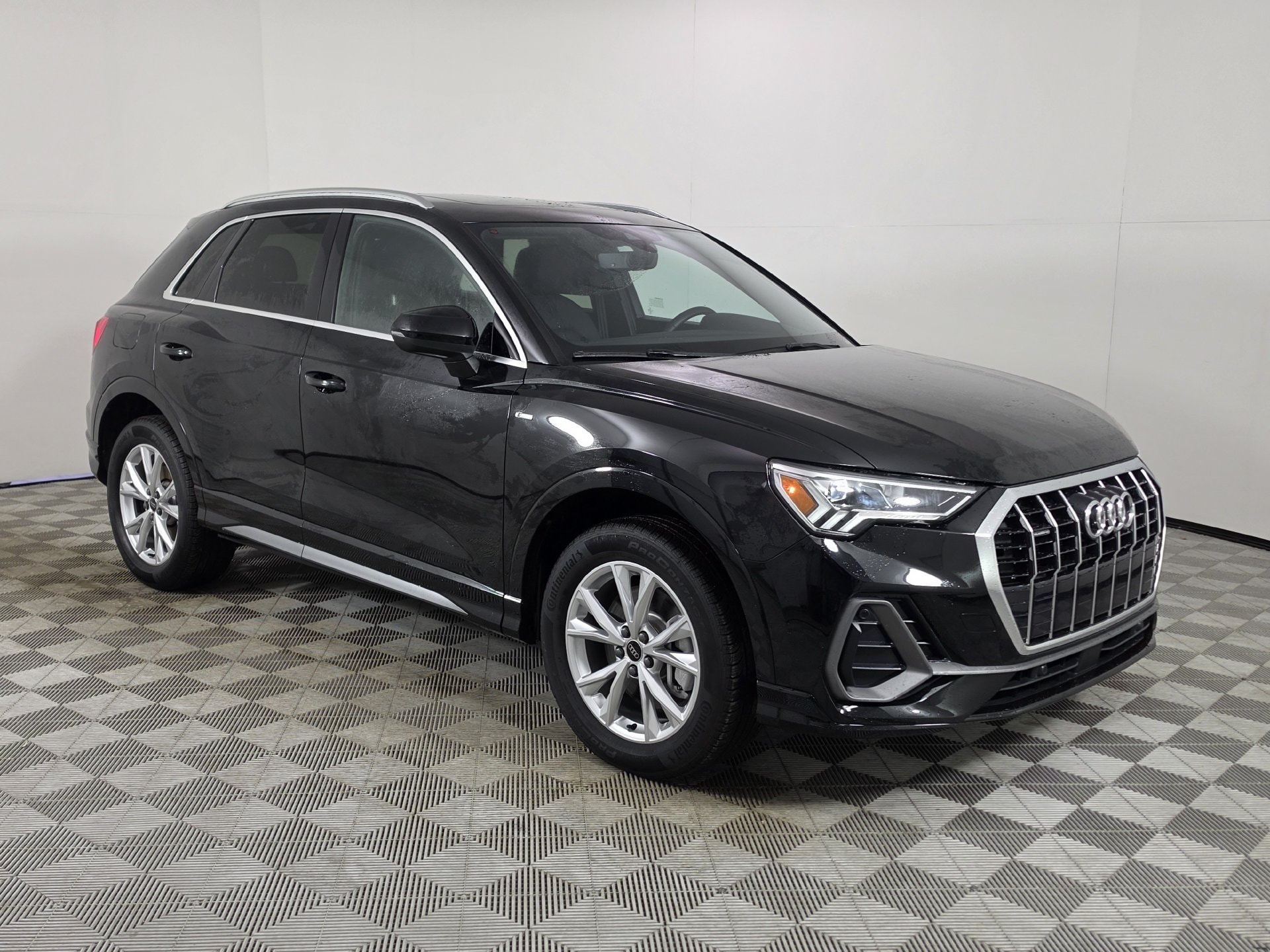 2025 Audi Q3 S Line Premium