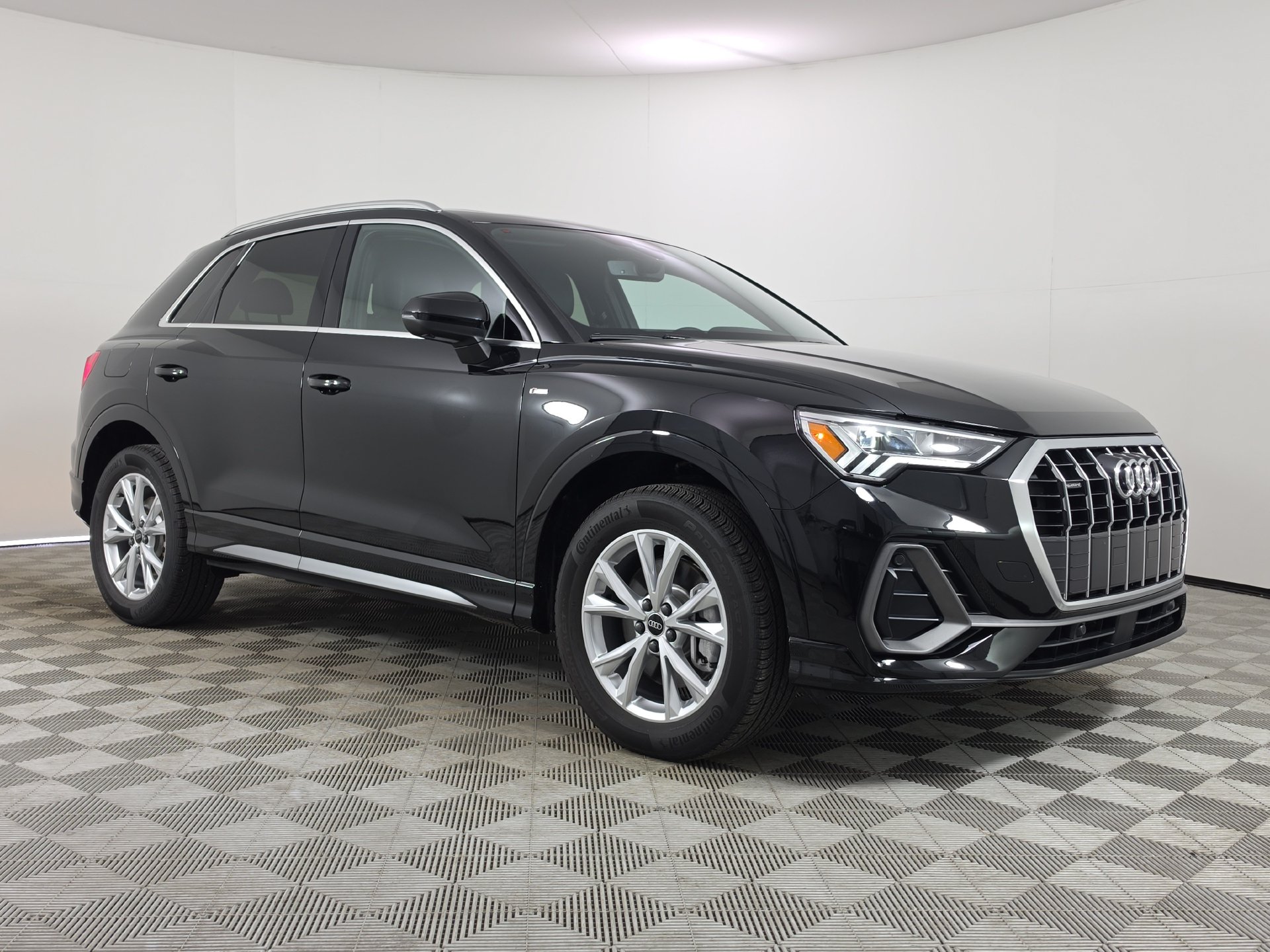 2025 Audi Q3 S Line Premium Plus