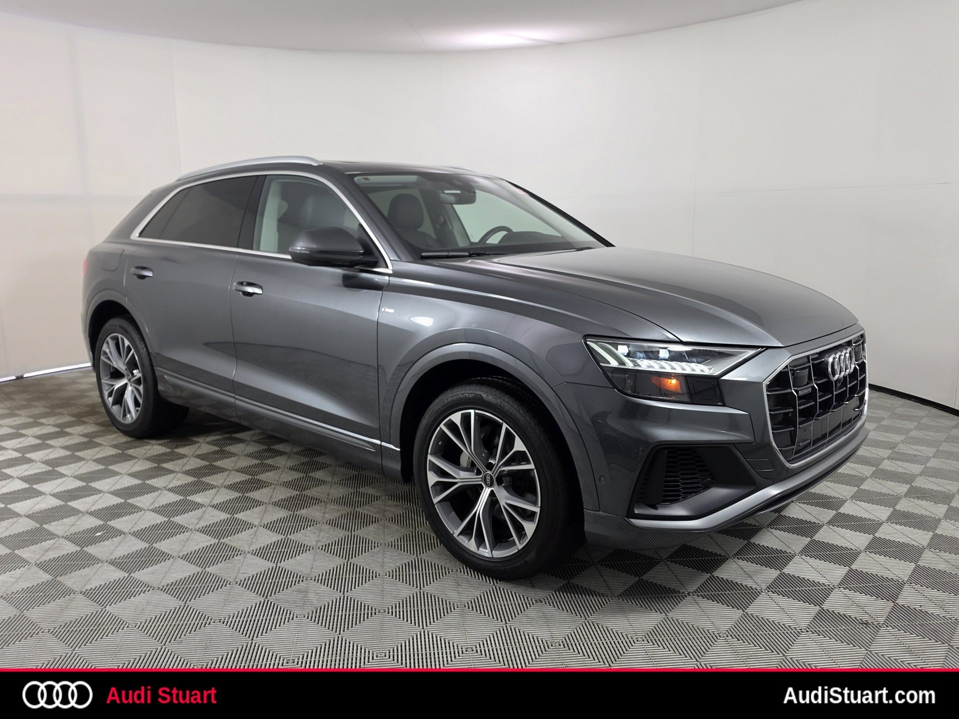 2023 Audi Q8