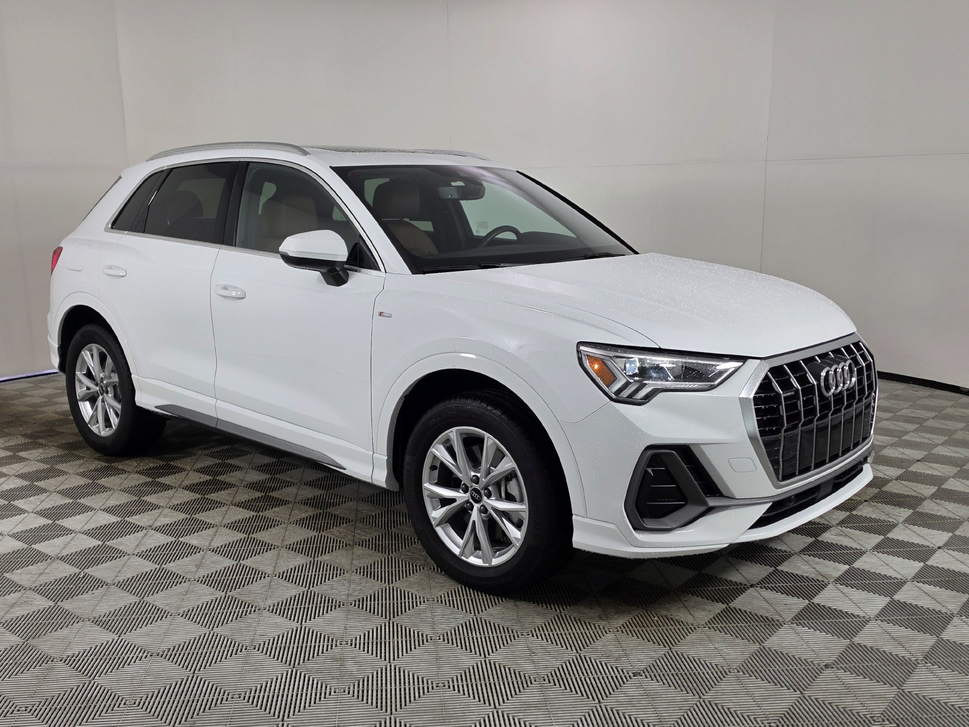 2025 Audi Q3 S Line Premium