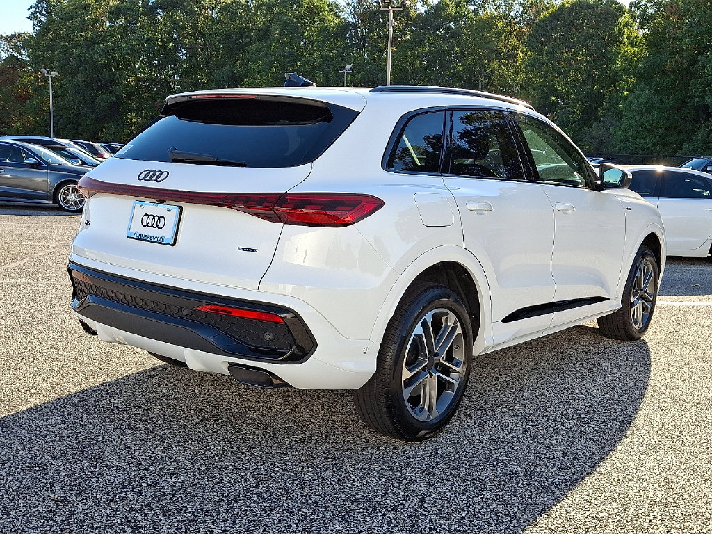 New 2026 Audi Q5 Premium SUV