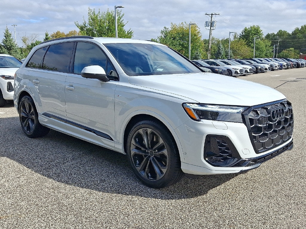 New 2026 Audi Q7 Premium Plus SUV