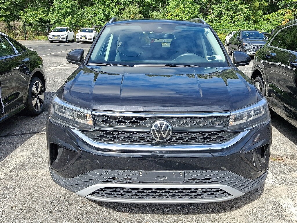 Used 2023 Volkswagen Taos 1.5T SE SUV