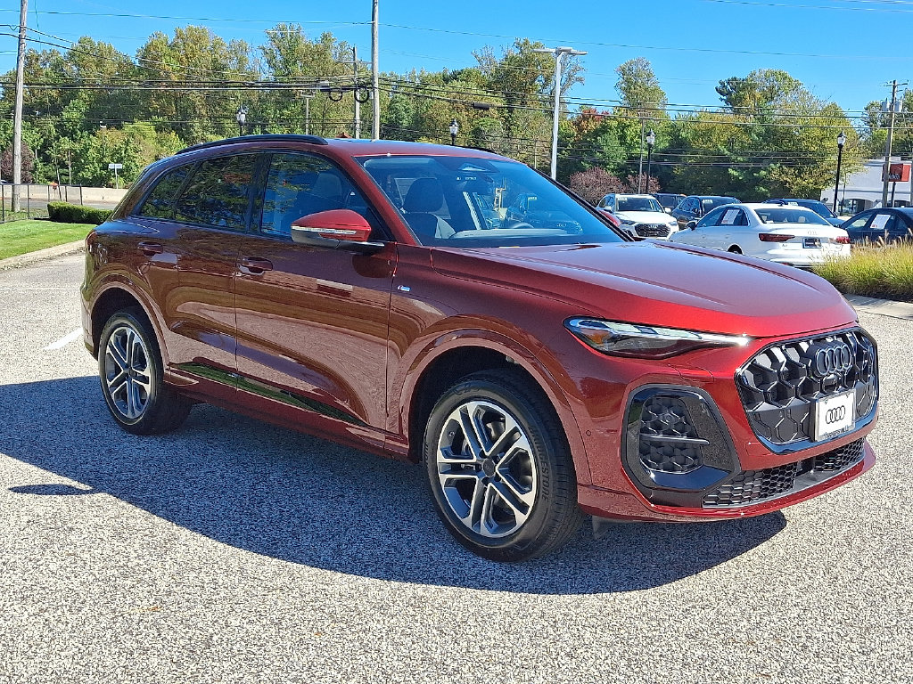 New 2026 Audi Q5 Premium SUV