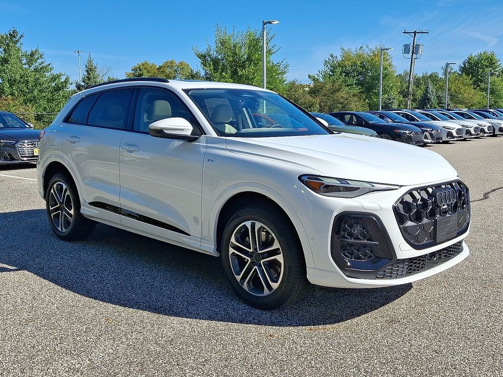 New 2026 Audi Q5 Premium SUV