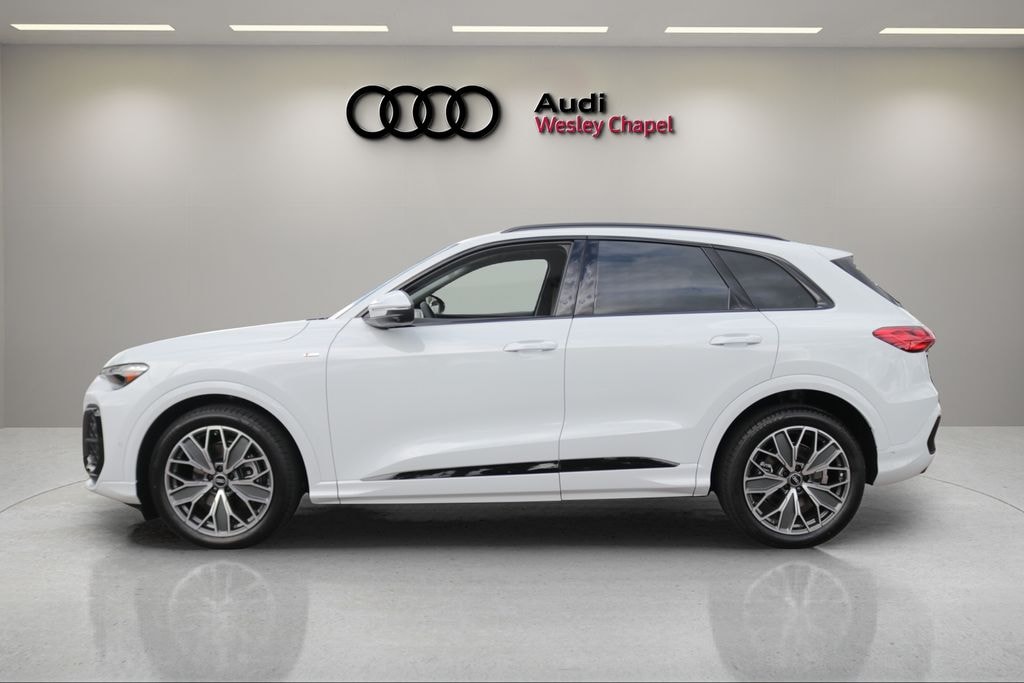 New 2026 Audi Q5 2.0T Prestige SUV