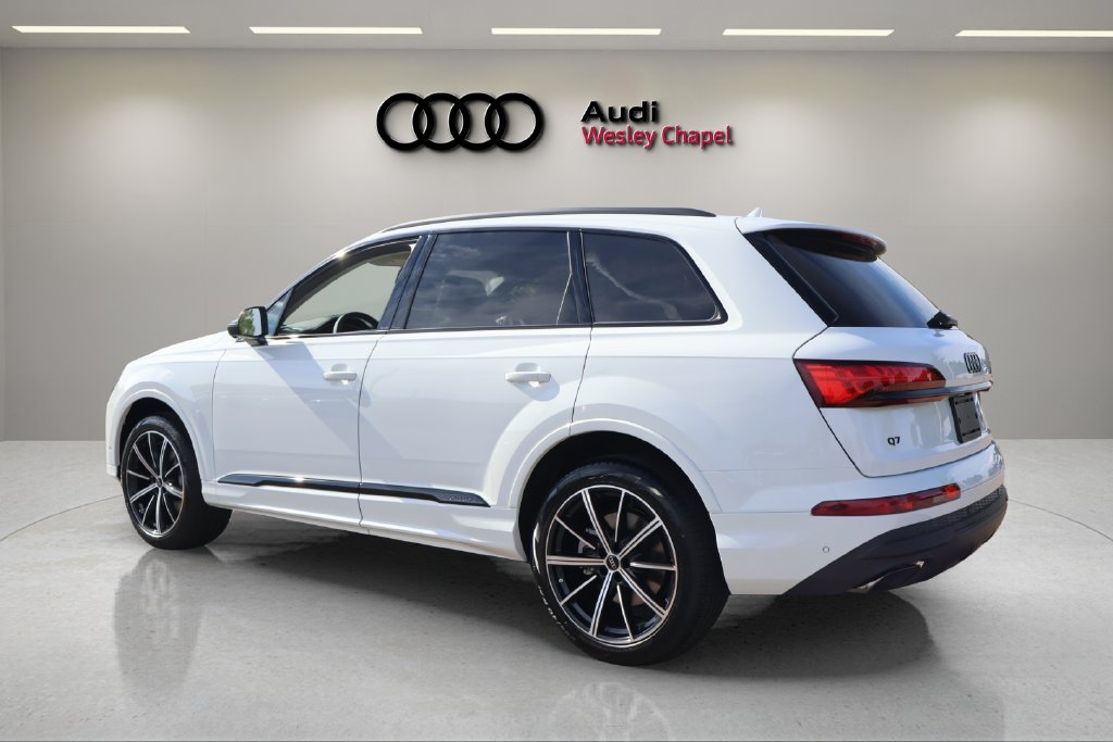 New 2026 Audi Q7 45 Premium Plus SUV