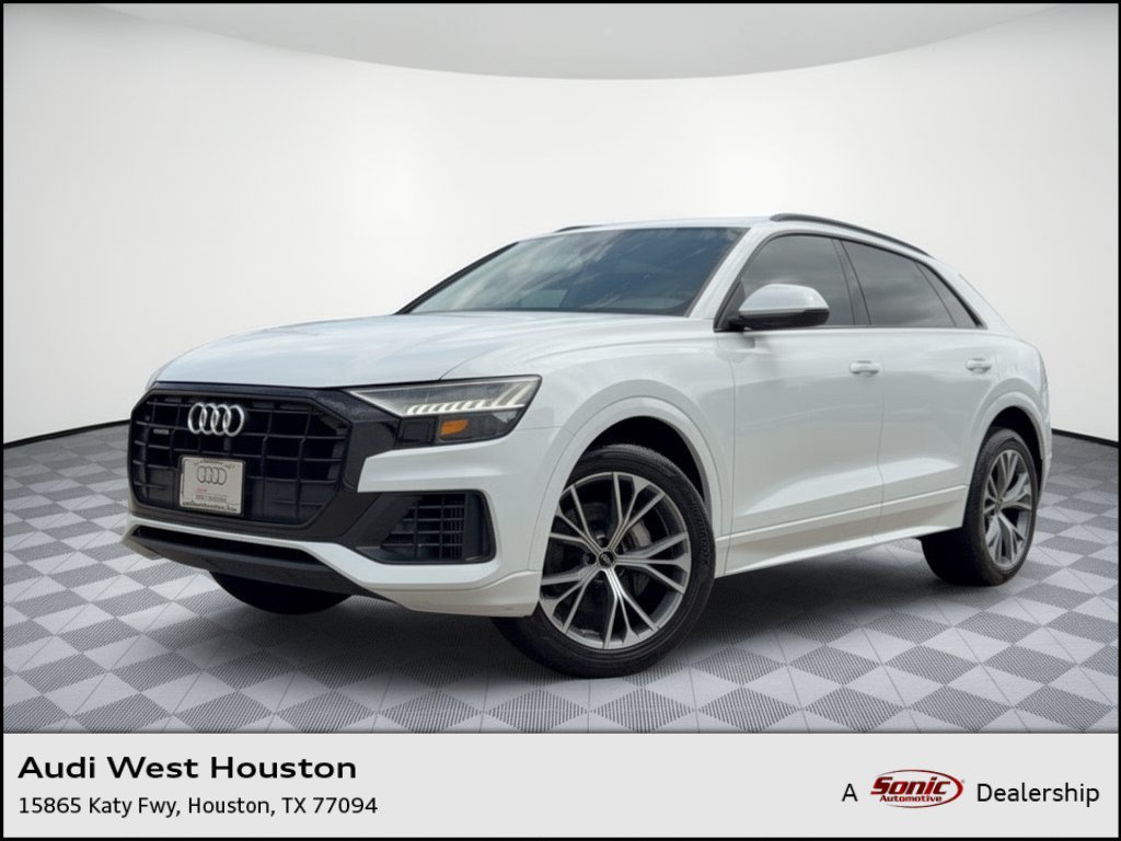  Audi Q8