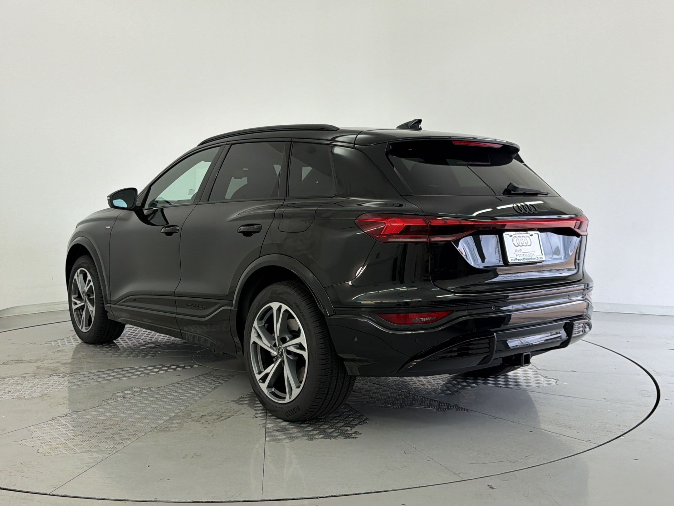 New 2027 Audi Q6 e-tron Premium Plus SUV
