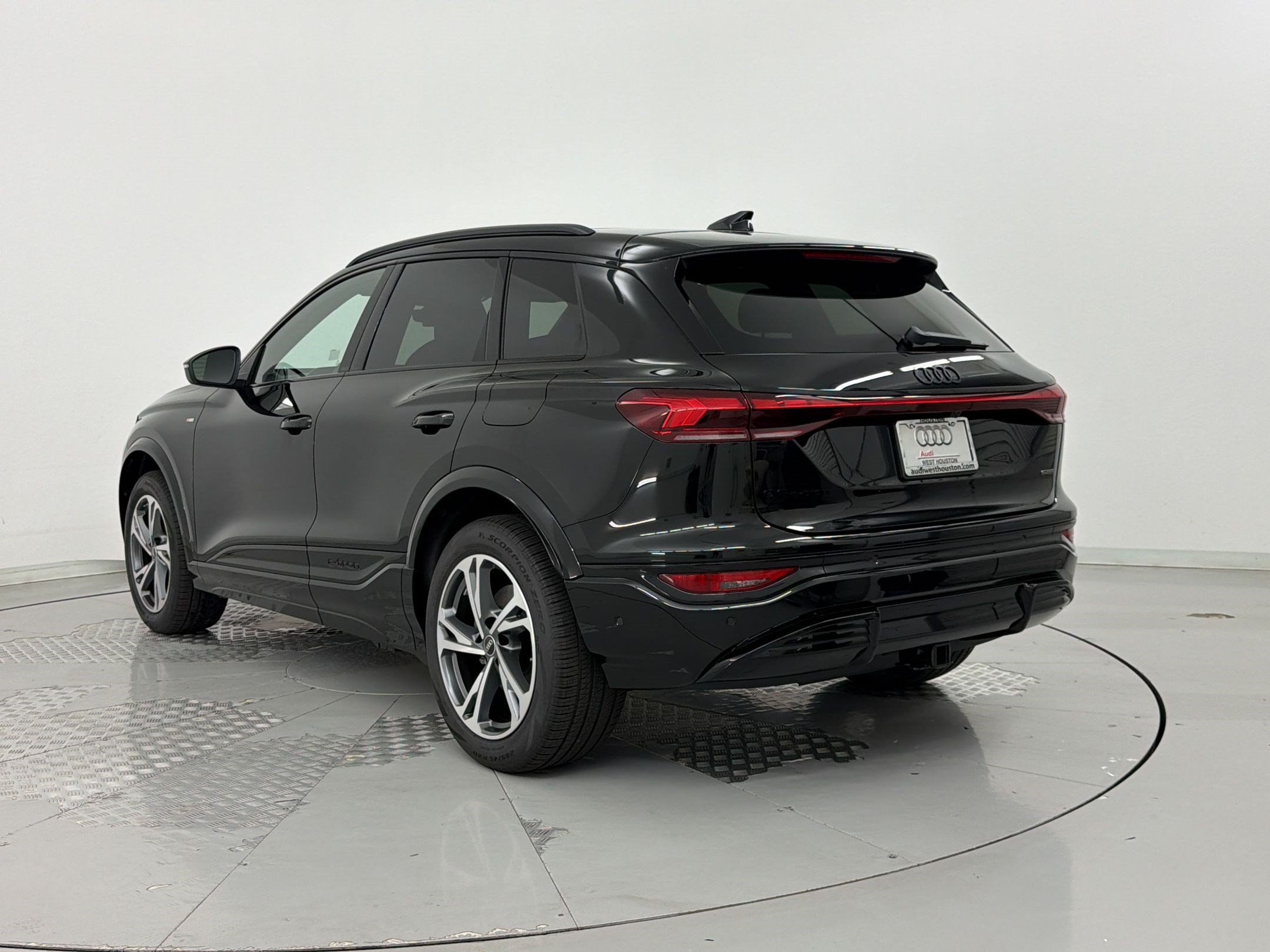New 2027 Audi Q6 e-tron Premium Plus SUV