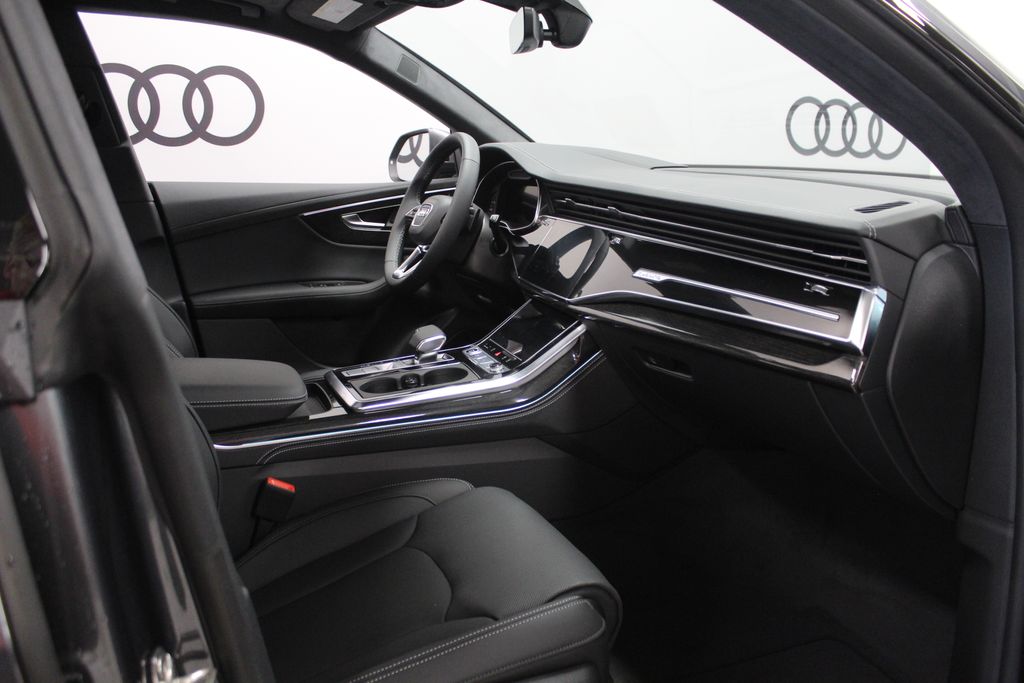 2026 Audi Q8 Prestige - Photo 36