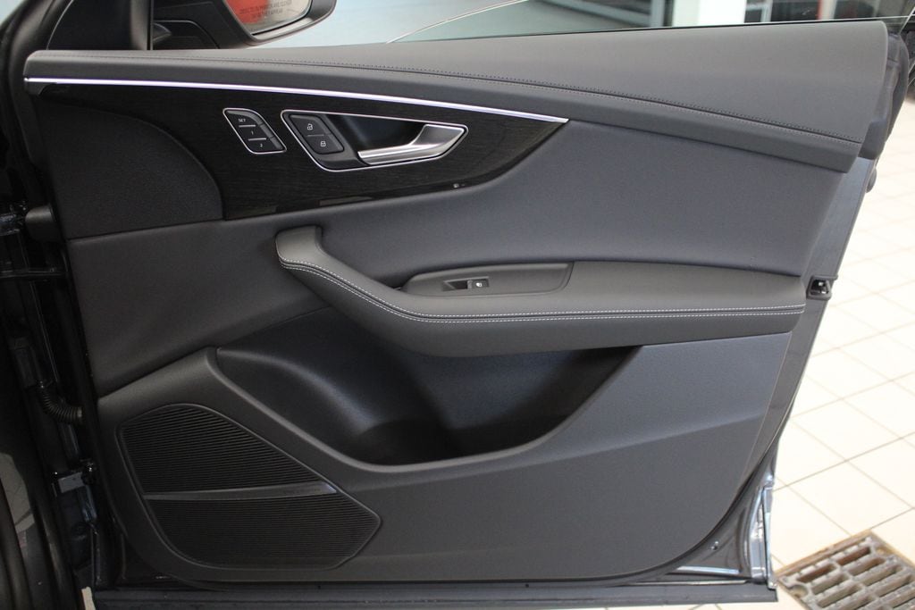 2026 Audi Q8 Prestige - Photo 40