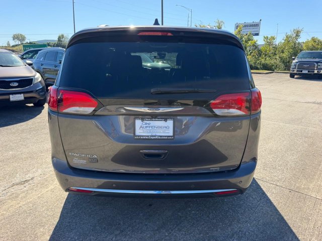 Used 2020 Chrysler Pacifica Touring L Minivan/Van