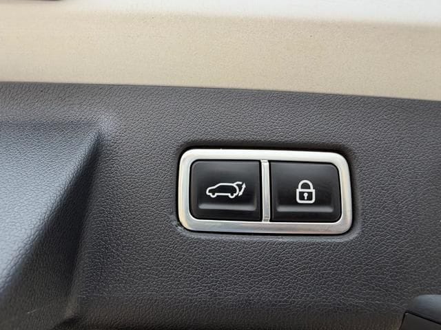 2023 Kia Sorento SX - Photo 6