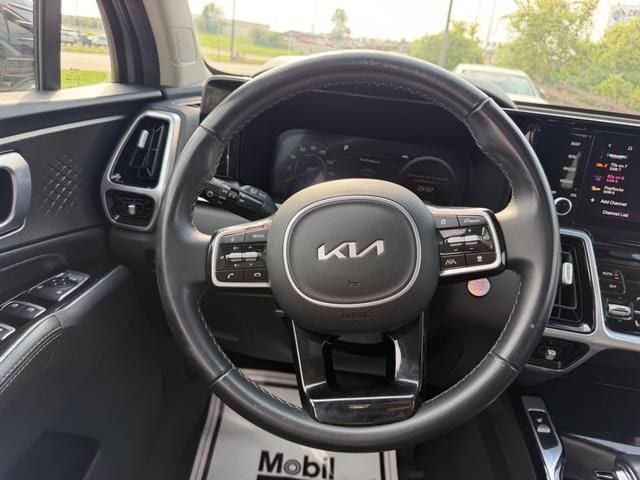 2023 Kia Sorento SX - Photo 12