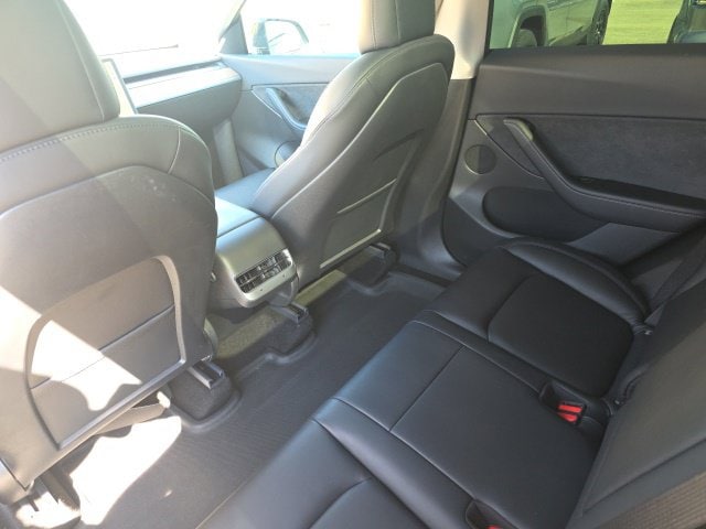2021 Tesla Model Y Long Range - Photo 8