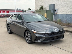 2026 Hyundai Elantra Limited Sedan