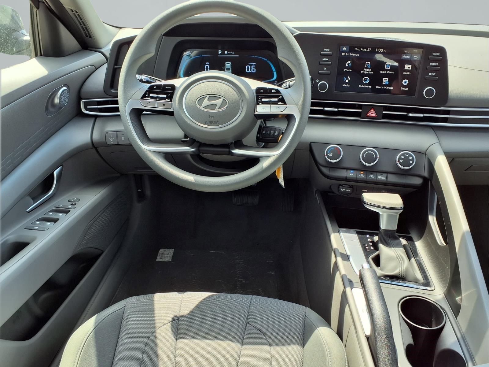 New 2026 Hyundai Elantra SE Sedan