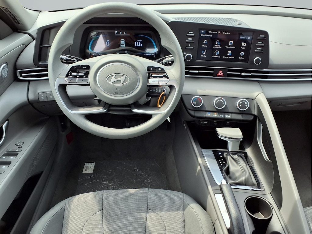 New 2026 Hyundai Elantra SE Sedan