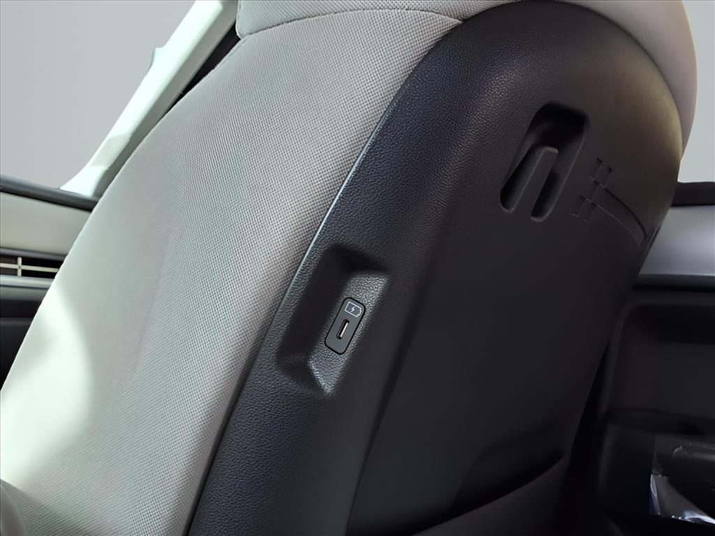 2026 Hyundai Santa Fe SE - Photo 19