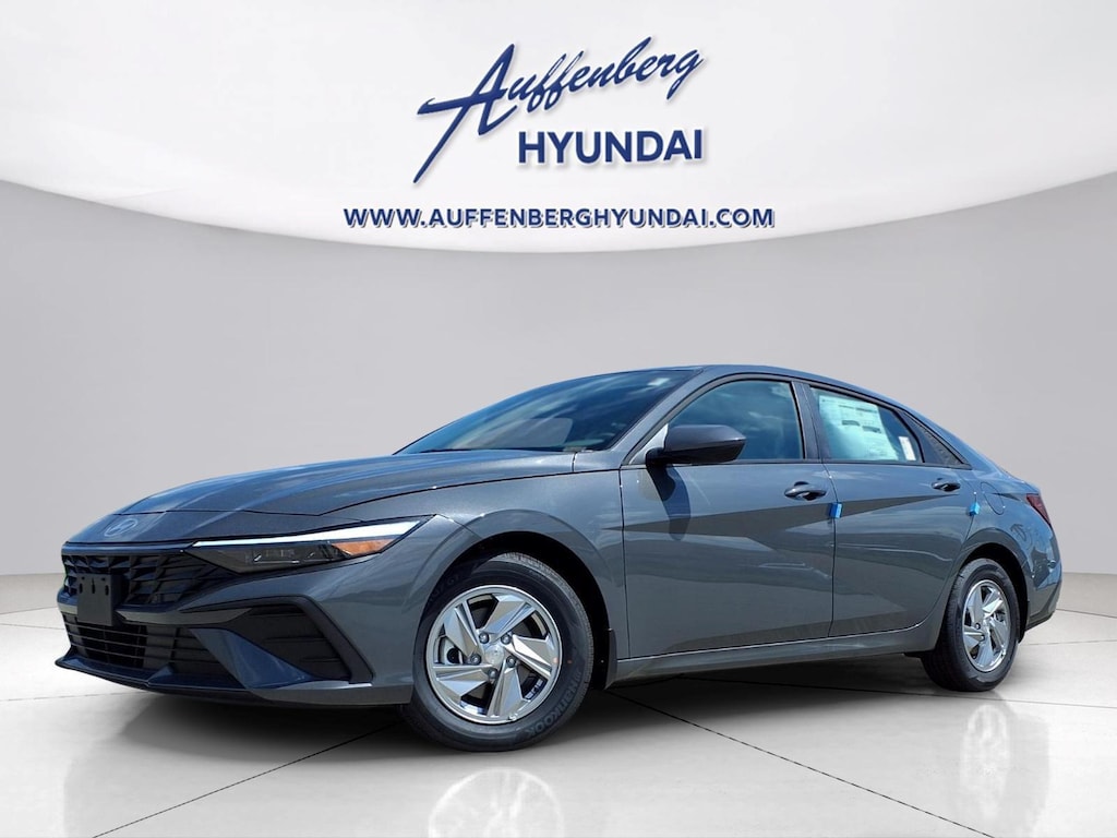 New 2026 Hyundai Elantra SE Sedan